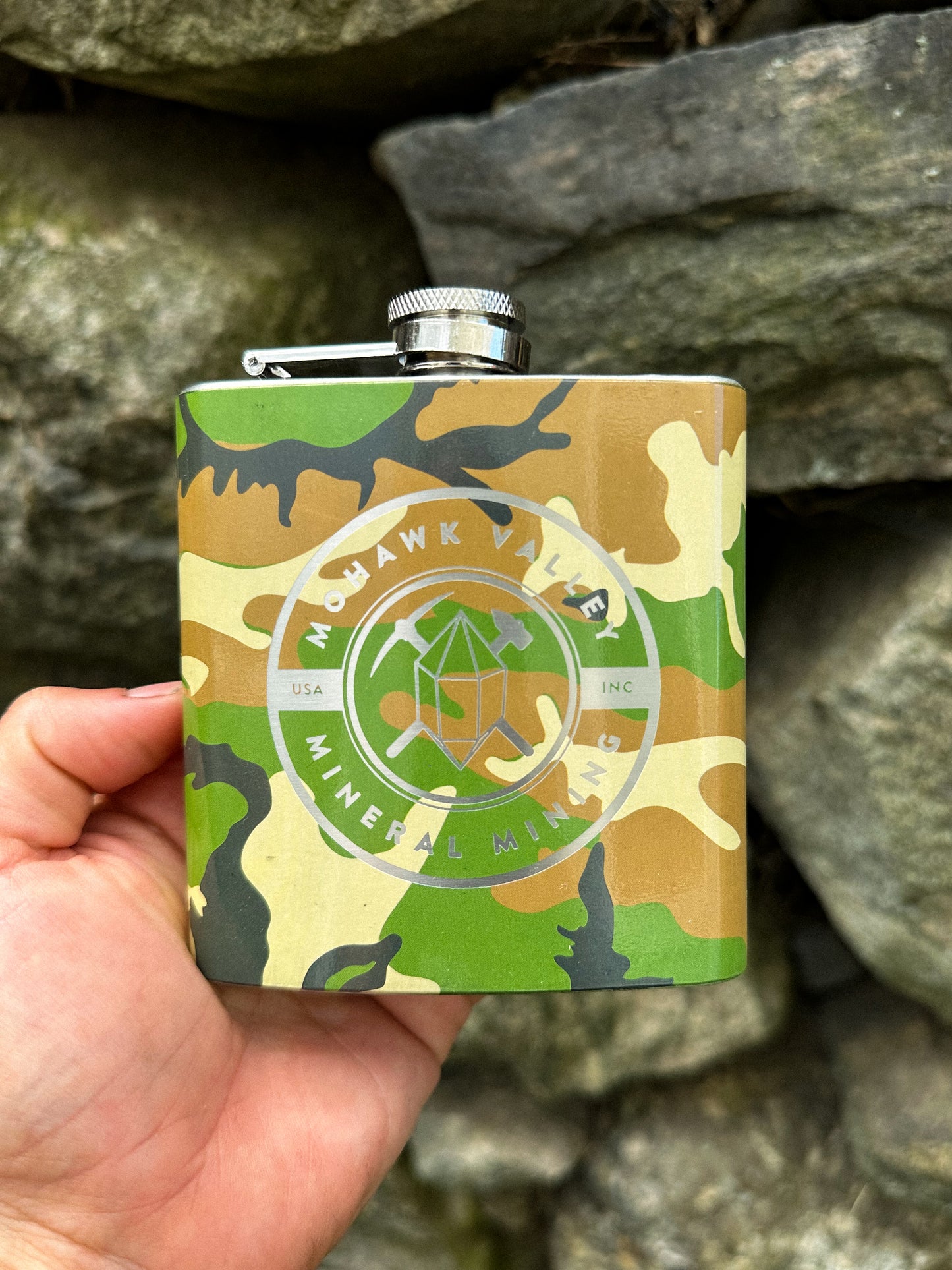 Gear Up with MVMM: Camouflage Flask for Tactical Taste